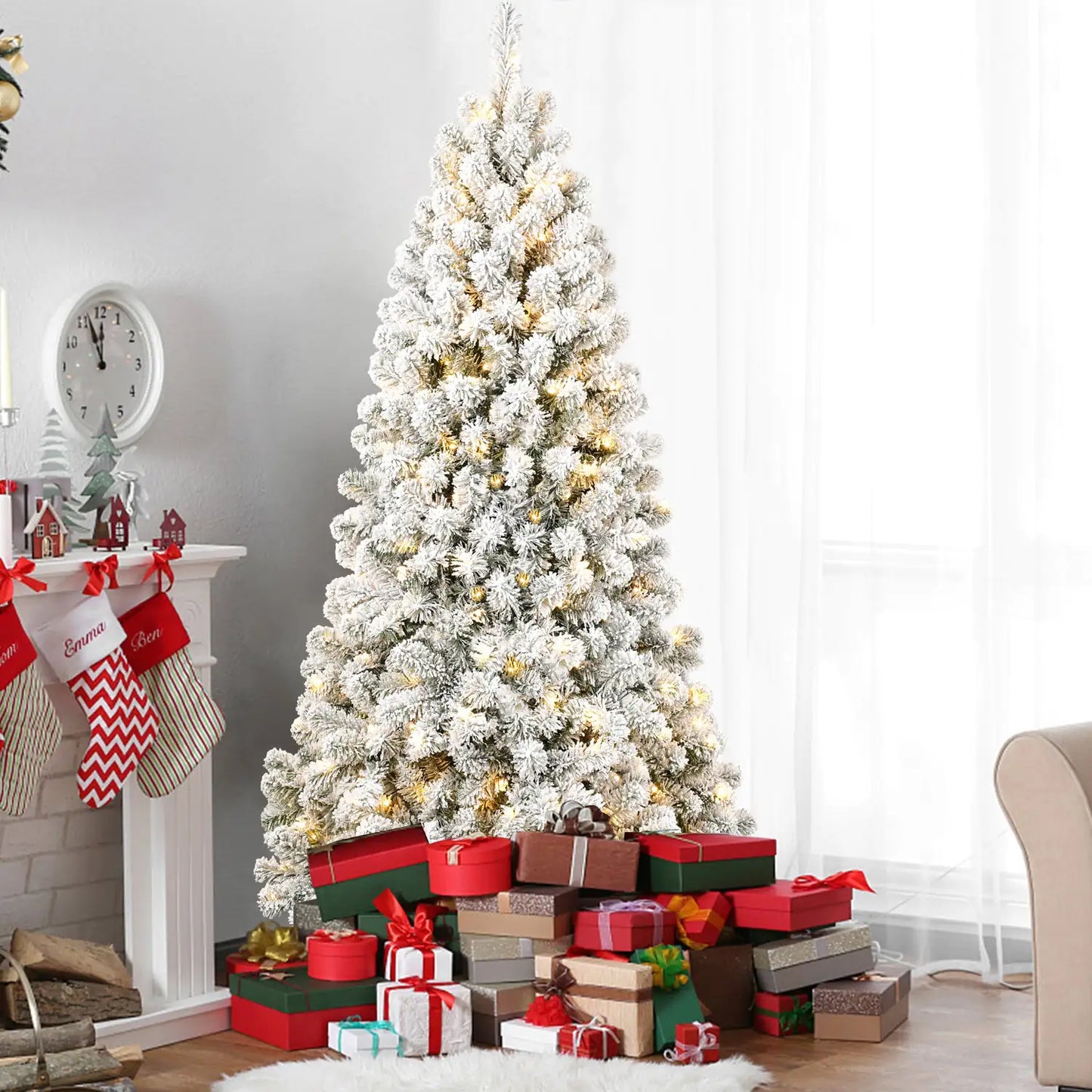 6ft Pre-Lit Flocked Christmas Tree with 300 Lights