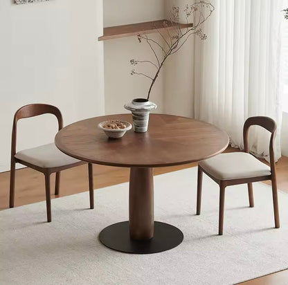 Nordic Vintage Solid Wood Round Dining Table