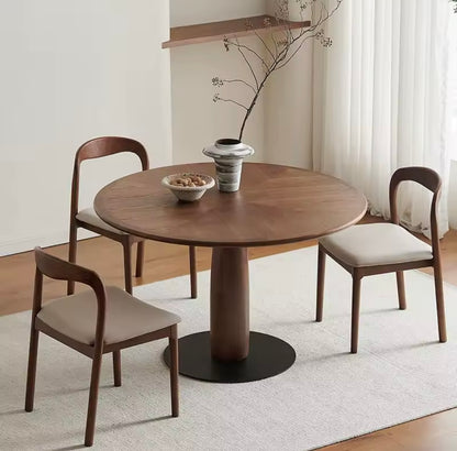 Nordic Vintage Solid Wood Round Dining Table
