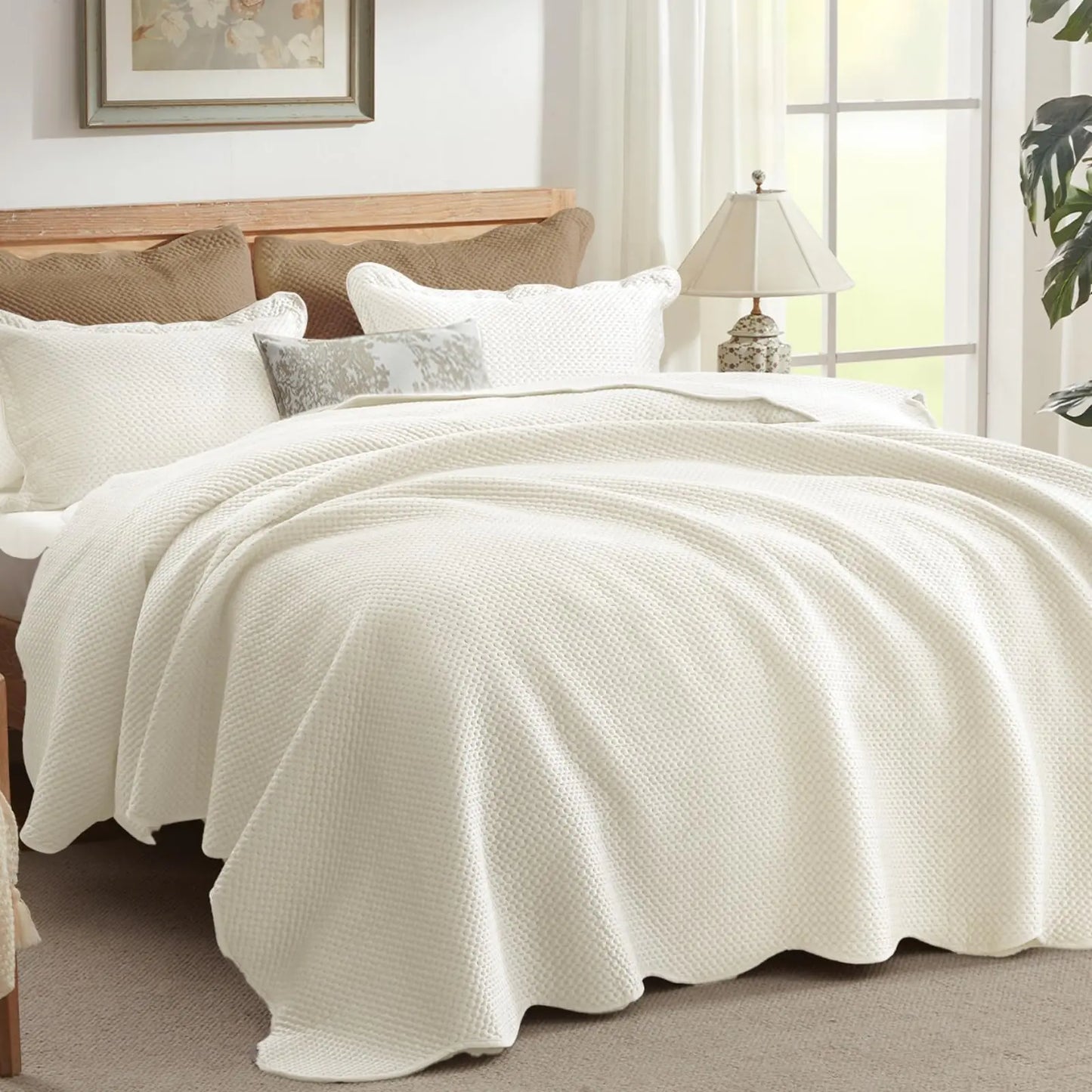 Off White Velvet Quilt, 3 Piece Queen Size Bedding Set